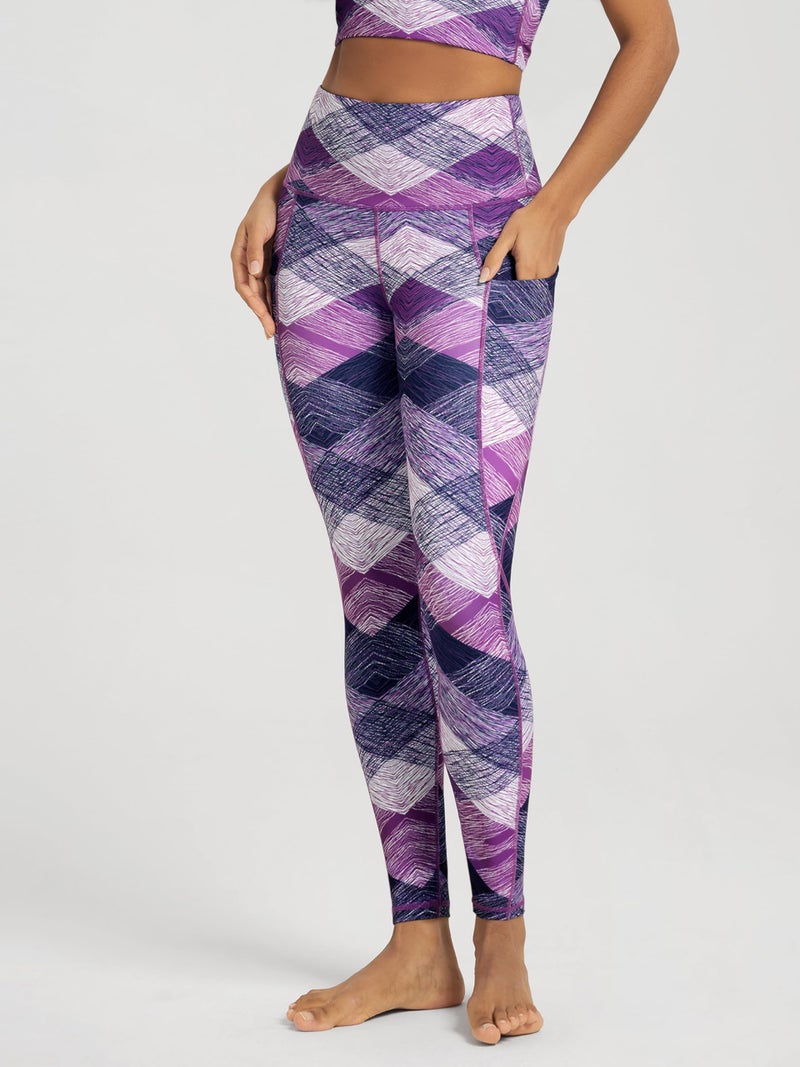 ODODOS Women's High Waisted Full Length Yoga Leggings with Pockets, 28" Inseam Tummy Control Non See Through Workout Athletic Running Yoga Pants, SketchedChevron, Medium - Image 2